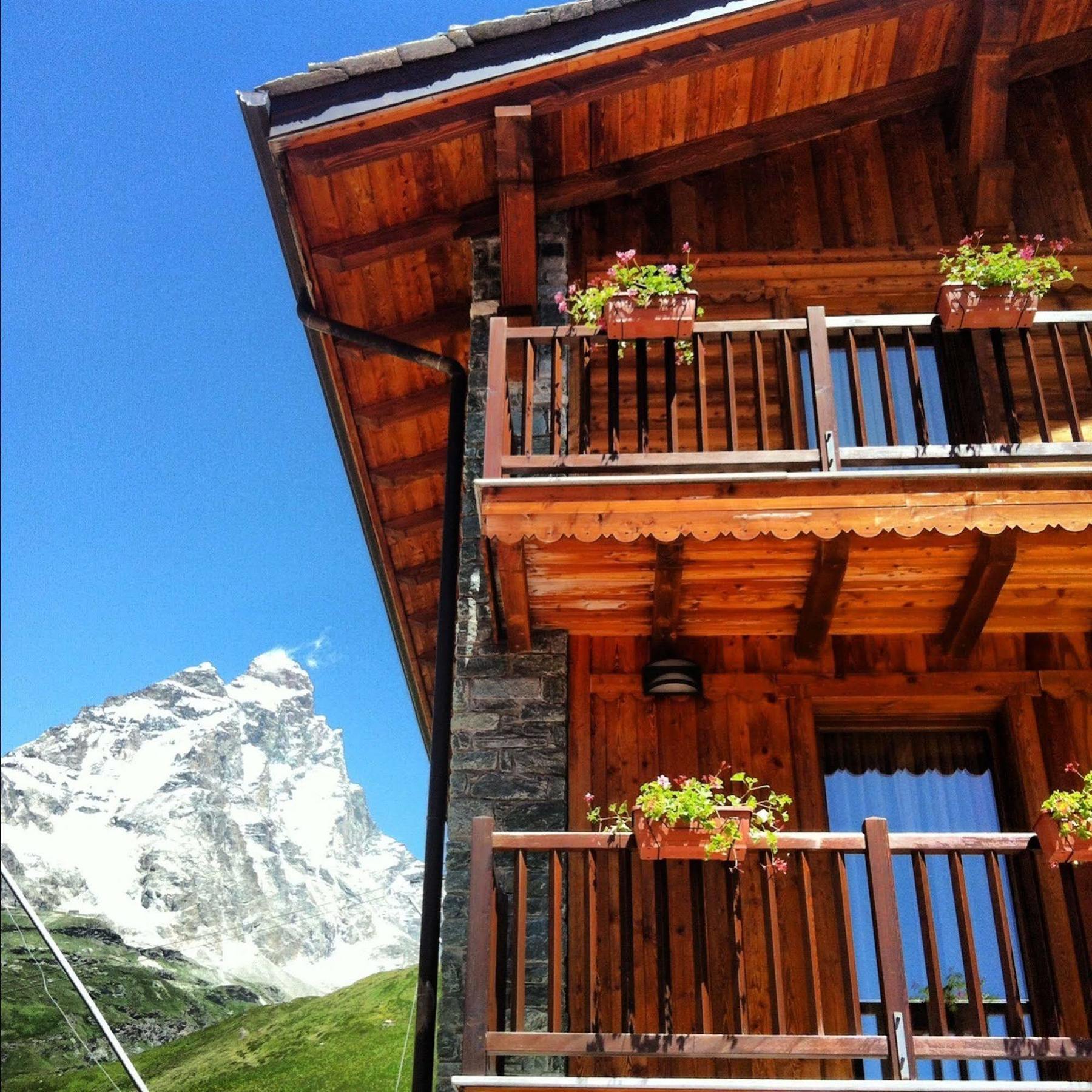 Hotel Meuble Mon Reve Breuil-Cervinia Exteriör bild